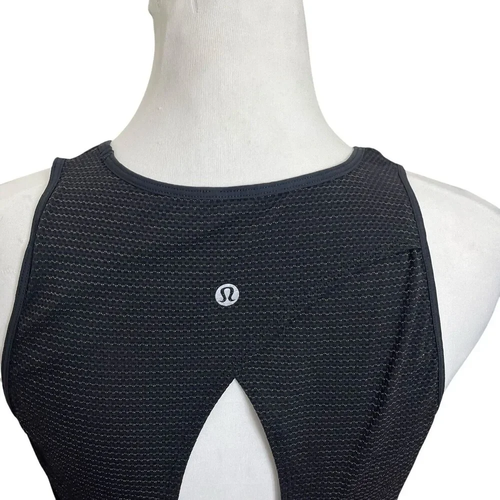 Welcome to my closet!This item has sold. - Picture 3 of 10